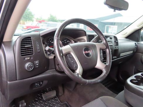 Used 2013 GMC Sierra 2500 SLE w/ SLE Preferred Package AWD/4WD image 31