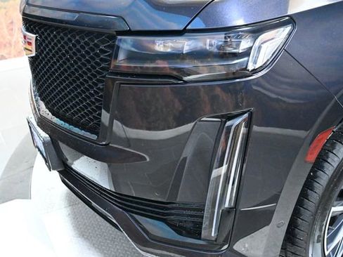 Used 2023 Cadillac Escalade ESV Sport image 15