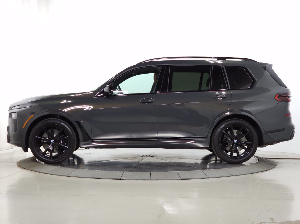 Used 2026 BMW X7 M60i AWD/4WD image 4