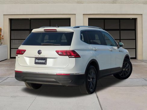 Used 2023 Volkswagen Tiguan SE FWD image 4