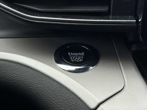 Certified 2023 Ford Explorer XLT w/ Equipment Group 202A image 30