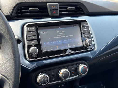 Used 2025 Nissan Versa SV FWD image 20