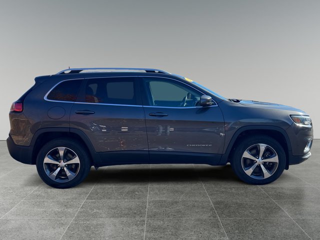 Used 2020 Jeep Cherokee Limited w/ Technology Group AWD/4WD image 6
