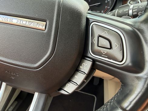 Used 2015 Land Rover Range Rover Evoque Prestige AWD/4WD image 37