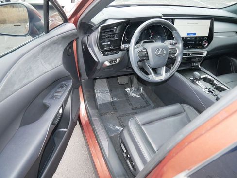 Used 2023 Lexus RX 350 w/ Accessory Package (2T) image 10