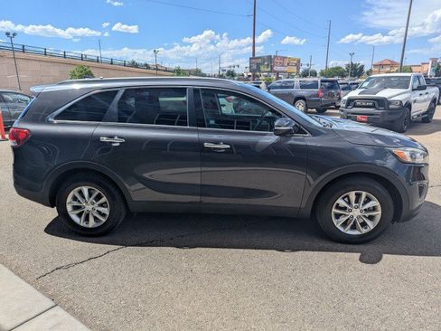 Used 2016 Kia Sorento FWD w/ LX Convenience Package image 6