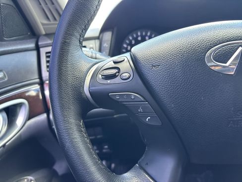 Used 2015 INFINITI Q70 3.7 image 27