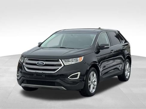 Used 2017 Ford Edge Titanium w/ Equipment Group 301A image 3