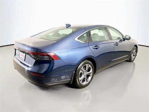 Certified 2023 Honda Accord EX image 17