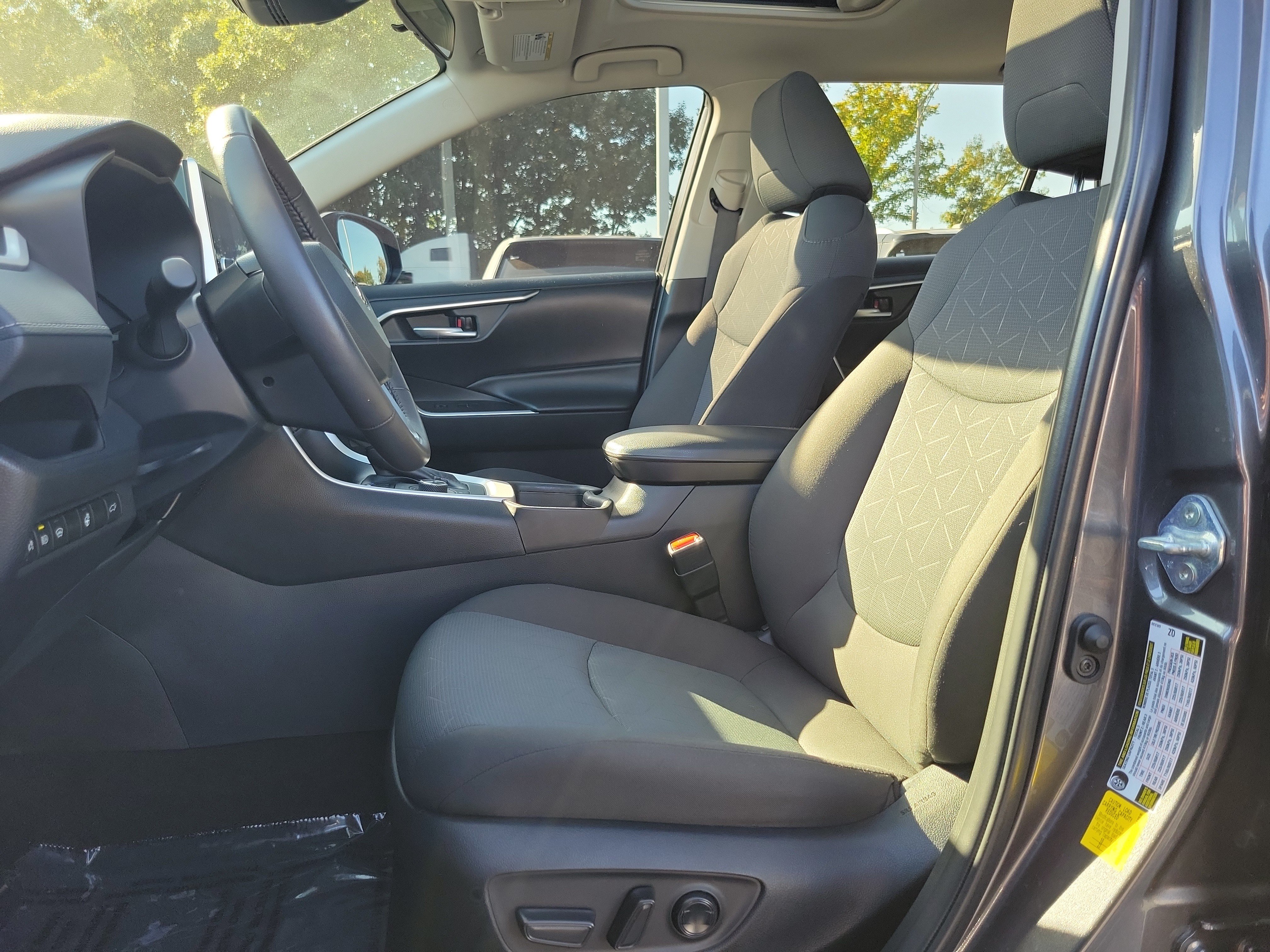 Certified 2024 Toyota RAV4 XLE w/ Convenience Package AWD/4WD image 25