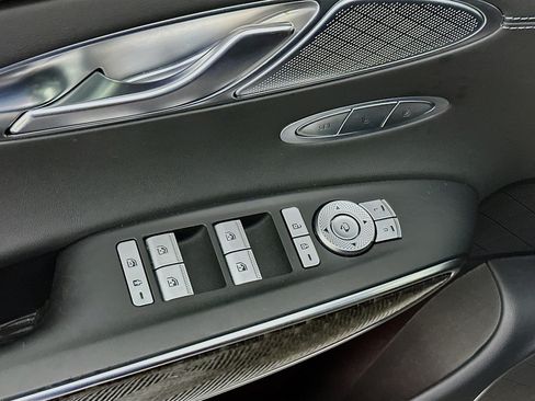 Used 2022 Genesis GV70 3.5T Sport w/ Sport Prestige Package AWD/4WD image 15
