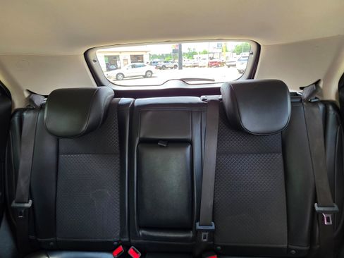 Used 2019 Buick Encore Preferred w/ Safety Package FWD image 19