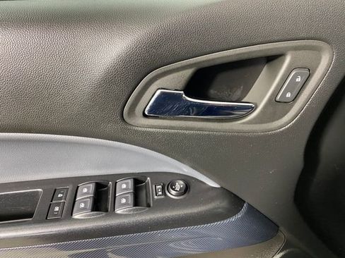 Certified 2022 Chevrolet Colorado Z71 w/ Z71 Midnight Edition image 12