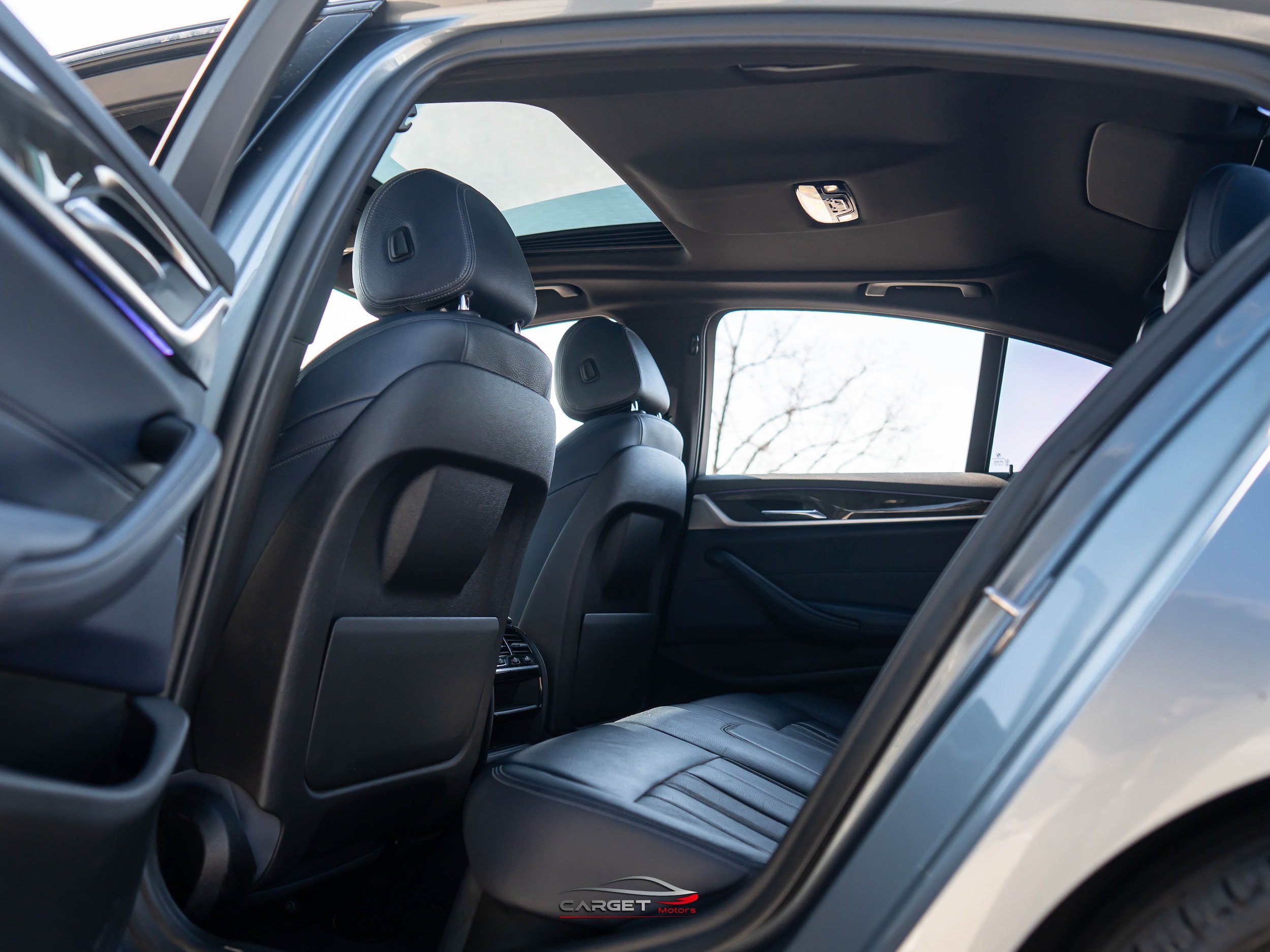 Used 2019 BMW 540i w/ M Sport Package RWD image 21