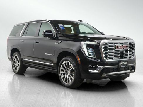 Used 2025 GMC Yukon Denali w/ Denali Reserve Package image 7