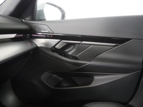 Used 2026 BMW 530i w/ M Sport Package image 24