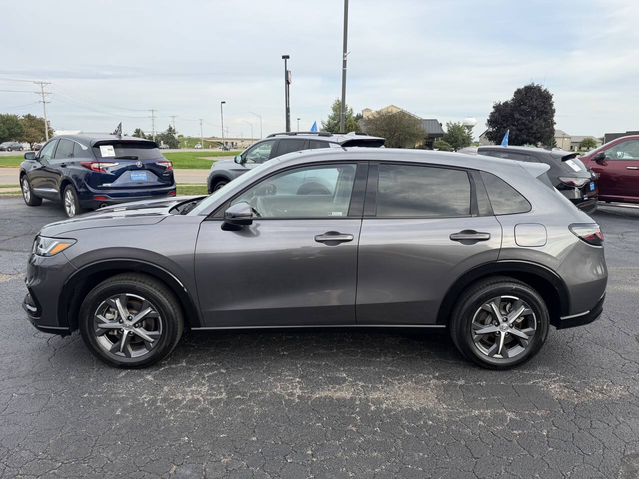 Used 2024 Honda HR-V EX-L image 9