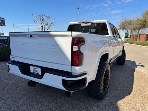 Used 2023 Chevrolet Silverado 2500 High Country w/ Z71 Off-Road Package image 4