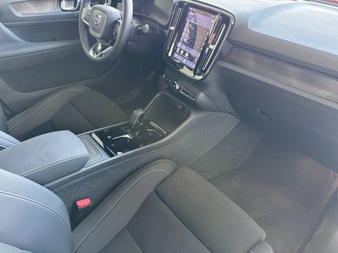 Used 2023 Volvo C40 P8 Recharge Ultimate w/ Protection Package Premier AWD/4WD image 20