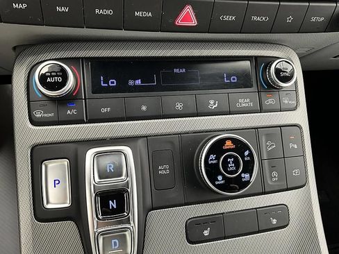 Used 2023 Hyundai Palisade SEL AWD/4WD image 24