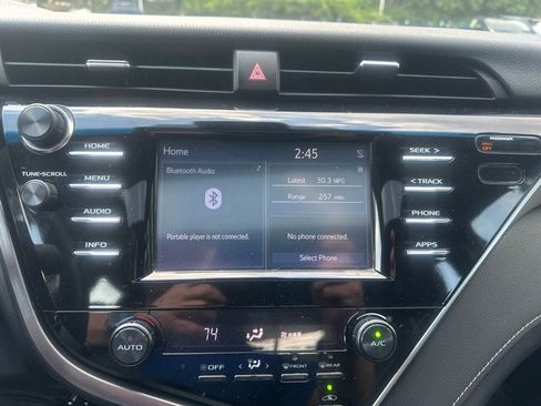 Certified 2018 Toyota Camry SE w/ Moonroof Package FWD image 7