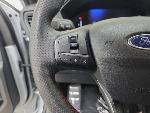Certified 2025 Ford Escape ST-Line Select AWD/4WD image 14