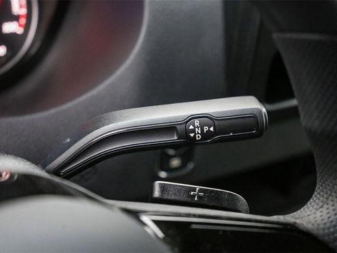 Used 2024 Mercedes-Benz eSprinter 170 Cargo image 18