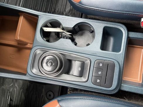 Used 2022 Ford Maverick Lariat w/ Lariat Luxury Package FWD image 24