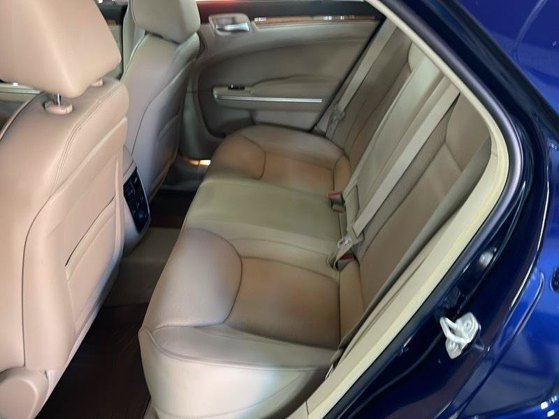 Used 2014 Chrysler 300 C w/ Beats Audio Group AWD/4WD image 38