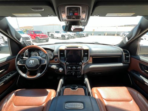 Used 2022 RAM 1500 Limited w/ Trailer Tow Group AWD/4WD image 10