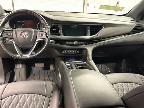 Used 2023 Buick Enclave Avenir w/ Avenir Technology Package AWD/4WD image 27