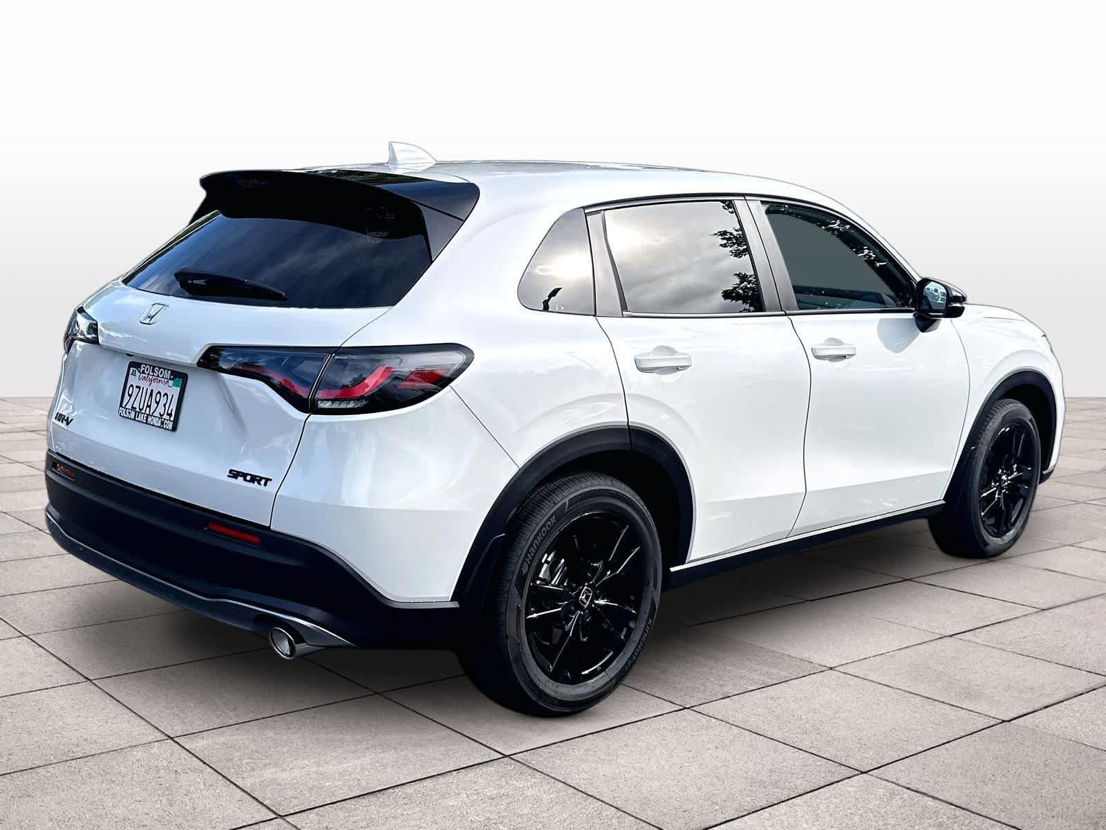 Used 2027 Honda HR-V Sport image 9