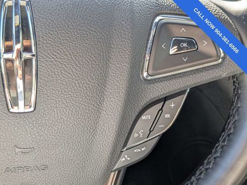 Used 2019 Lincoln MKC Reserve w/ MKC Climate Package FWD image 29