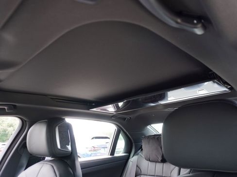 New 2025 BMW 740i w/ Executive Package image 7