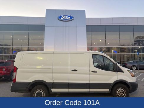 Used 2019 Ford Transit 250 130 Low Roof image 4