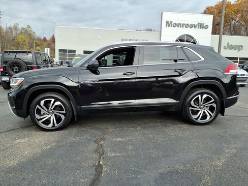 Used 2023 Volkswagen Atlas Cross Sport SEL image 2