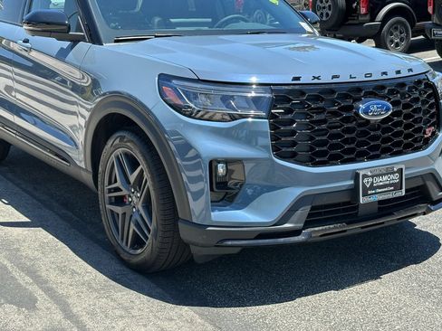 New 2026 Ford Explorer ST w/ Sun And Sound Package AWD/4WD image 14