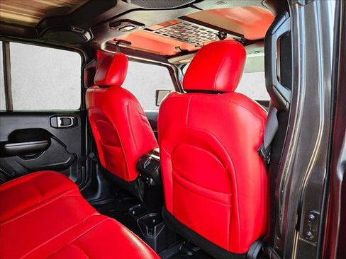 Used 2018 Jeep Wrangler Unlimited Sport S image 24