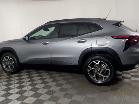 New 2026 Chevrolet Trax LT w/ Driver Confidence Package image 6