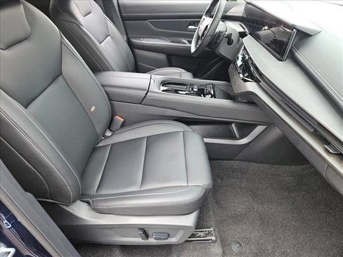 Used 2025 Nissan Murano SV FWD image 21