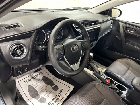 Used 2017 Toyota Corolla SE image 21