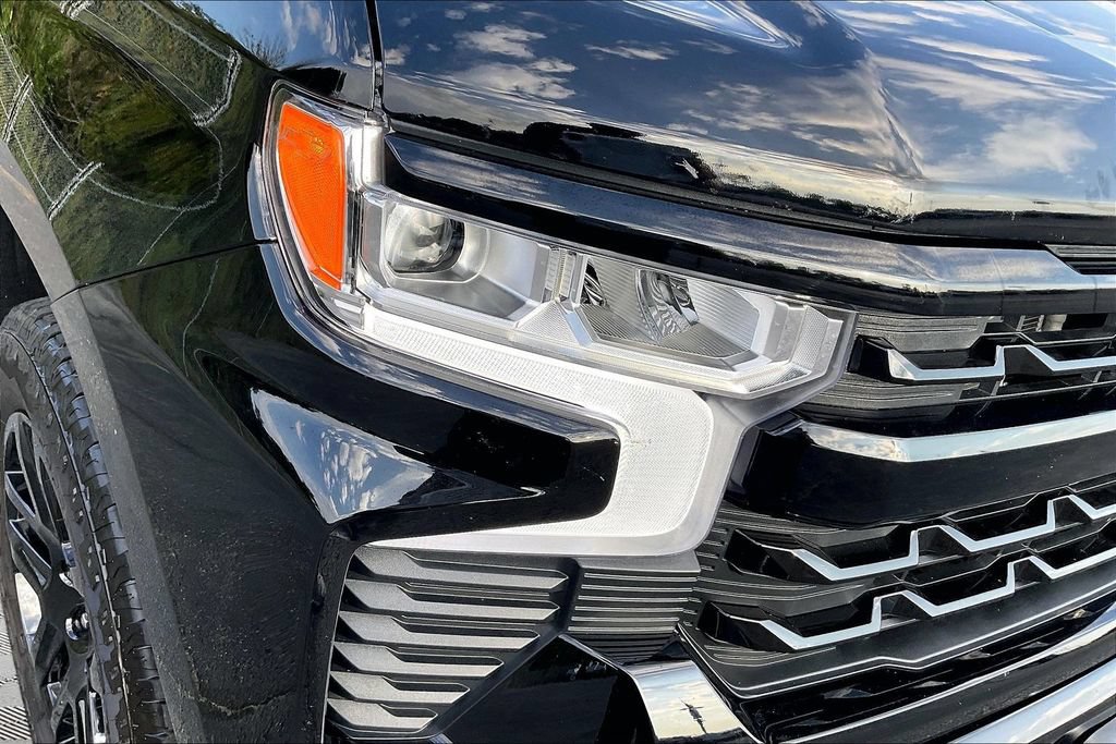Used 2024 Chevrolet Silverado 1500 RST w/ Max Trailering Package AWD/4WD image 36