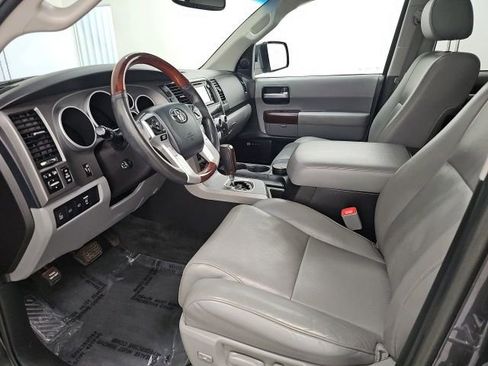 Used 2017 Toyota Sequoia Platinum AWD/4WD image 14