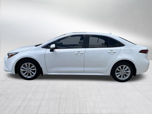 Used 2026 Toyota Corolla XLE FWD image 4