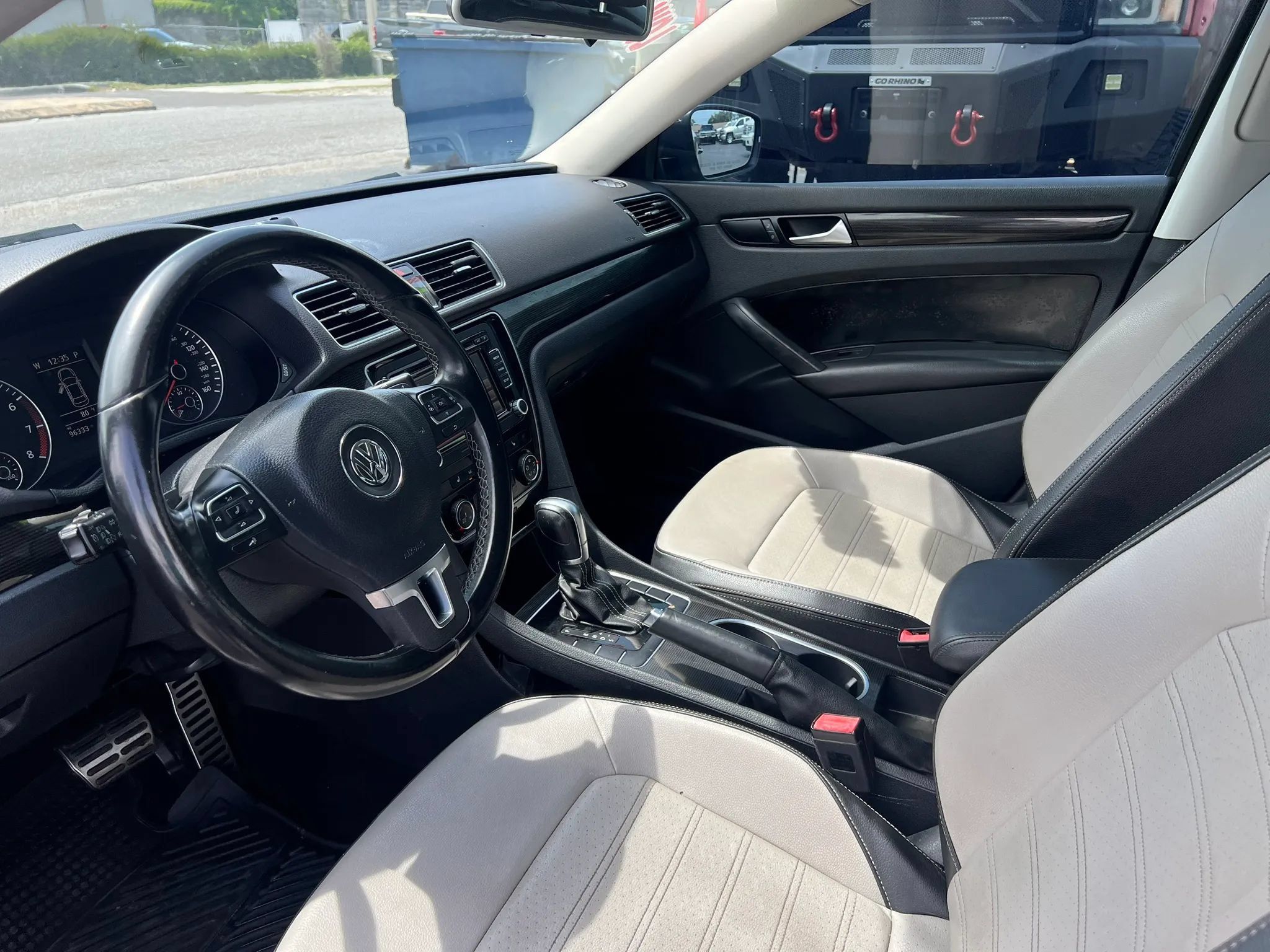 Used 2015 Volkswagen Passat 1.8T Sport FWD image 9