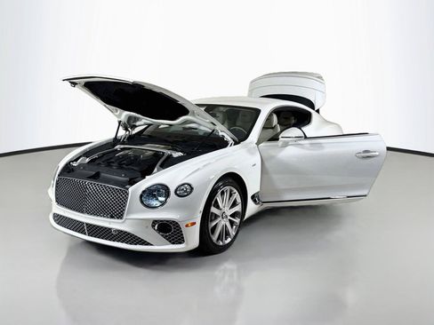 Used 2022 Bentley Continental GT AWD/4WD image 39