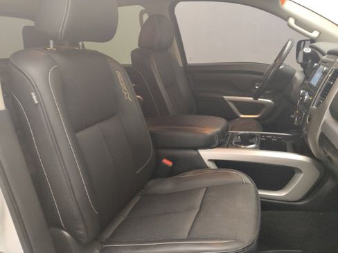 Used 2018 Nissan Titan PRO-4X image 21