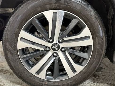 Used 2025 Mitsubishi Outlander Sport ES image 11