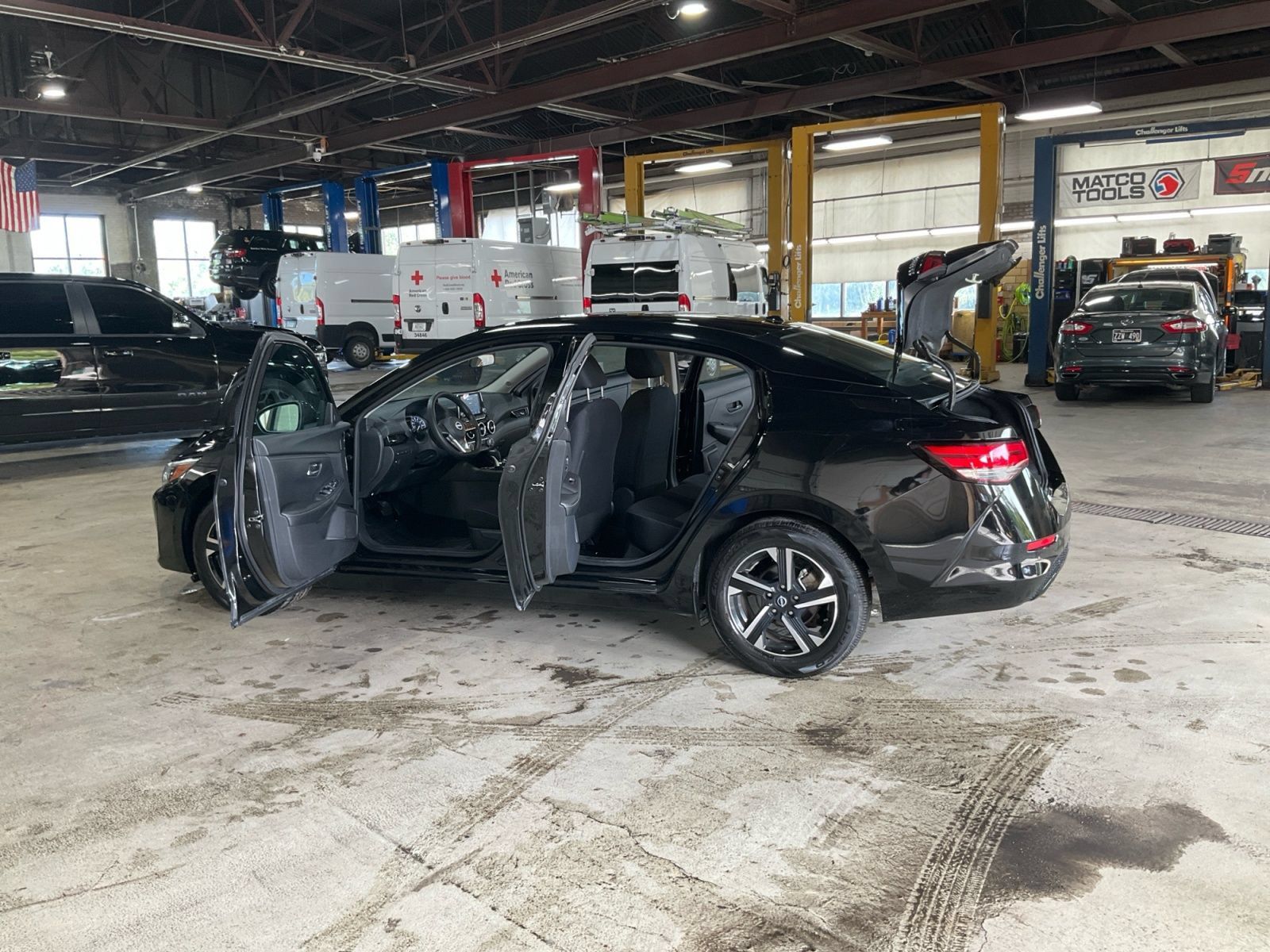 Used 2024 Nissan Sentra SV FWD image 23