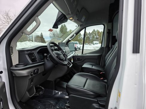 New 2026 Ford Transit 250 148 Medium Roof RWD image 19